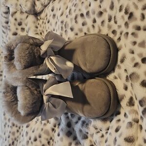 Ugg gita bow mini